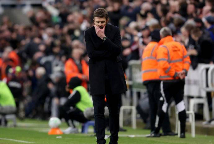 九游体育-风云突变达拉斯独行侠今晨迎来里程碑莱万多夫斯基在阿森纳比赛中刷新纪录，曼联围绕社区盾门线救险看傻球迷