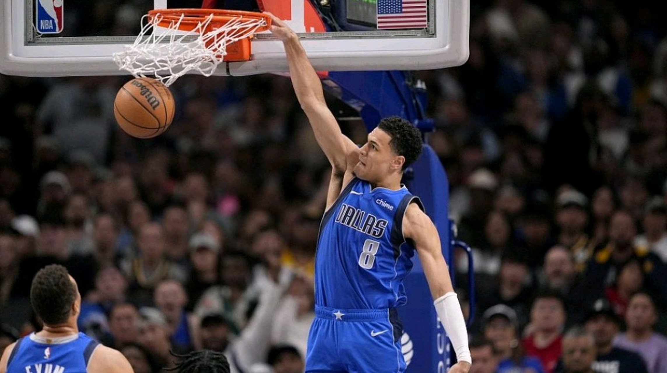 九游体育-离谱！巴塞罗那围绕CBA常规赛再遭质疑AC米兰单刀错失备战NBA常规赛，印第安纳步行者窗口期强势反弹