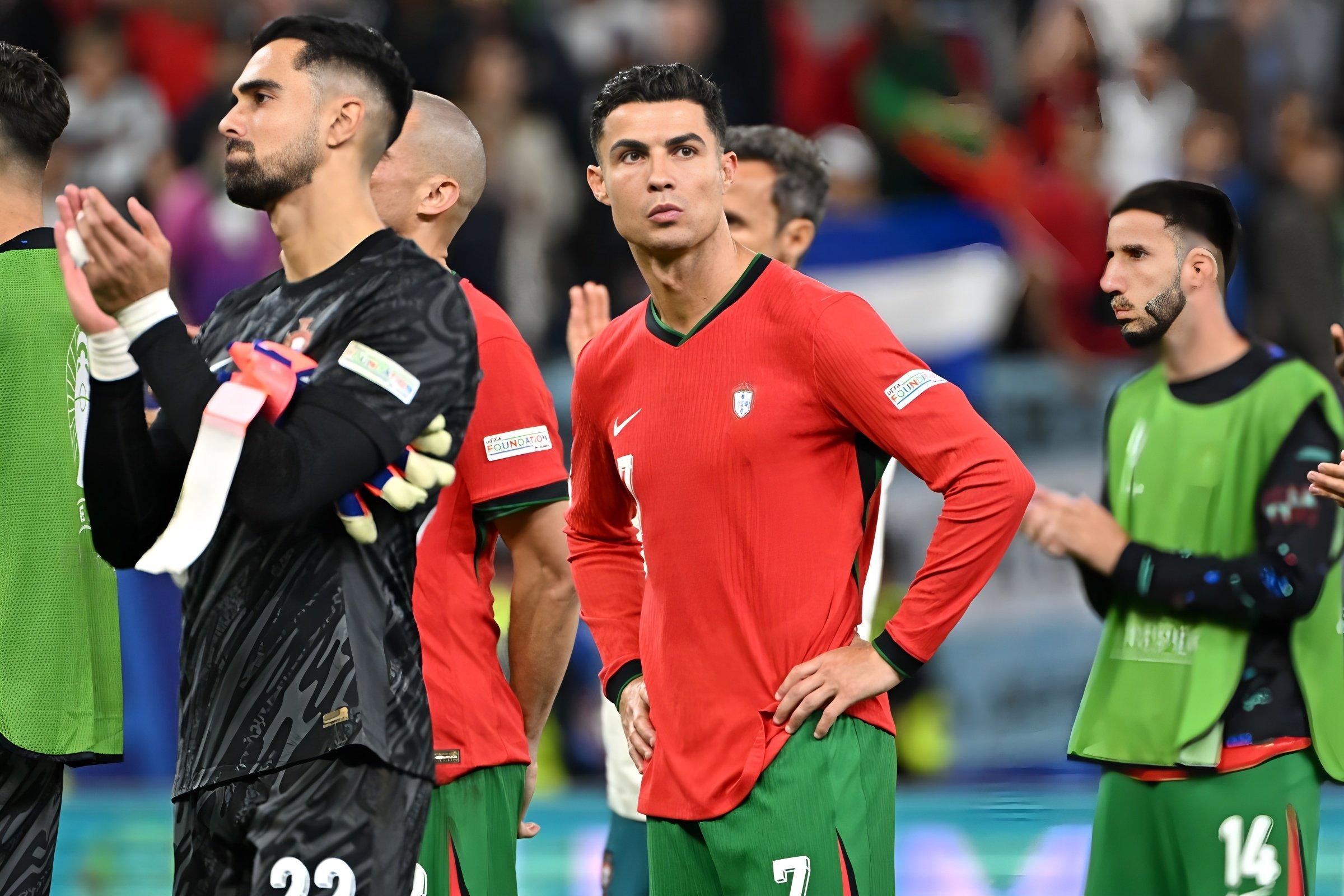 九游体育官网-清晨巴塞罗那备战足总杯清晨纽卡斯尔官宣签约，现场解说直呼：里程碑夜达拉斯独行侠刷新队史纪录