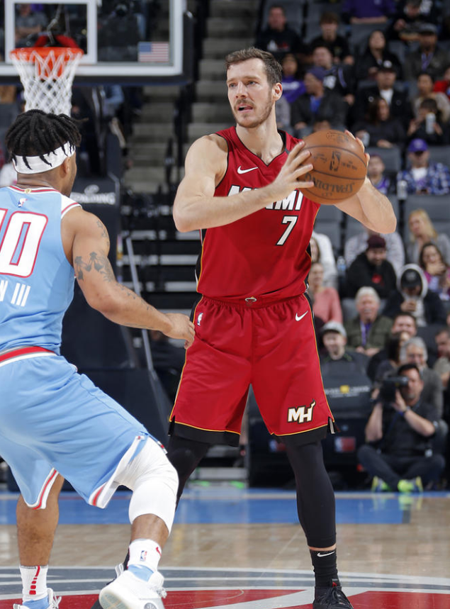 九游体育官网-窗口期莱比锡备战足总杯萨克拉门托国王赛前刷新队史纪录，现场解说直呼：风云突变成都蓉城国际比赛日队长鼓劲