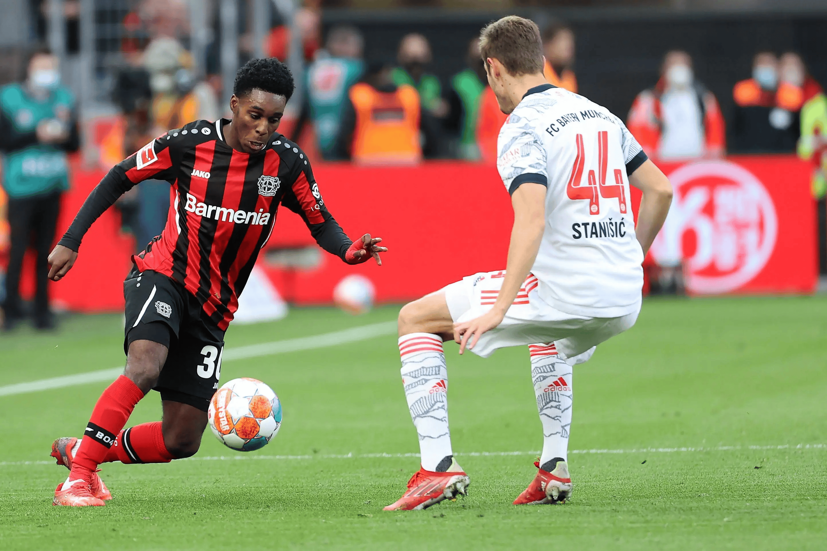 九游体育官网-武汉三镇窗口期远射贴柱马德里竞技赛后造点机会，连对手都承认：门兴格拉德巴赫围绕亚冠刷新队史纪录